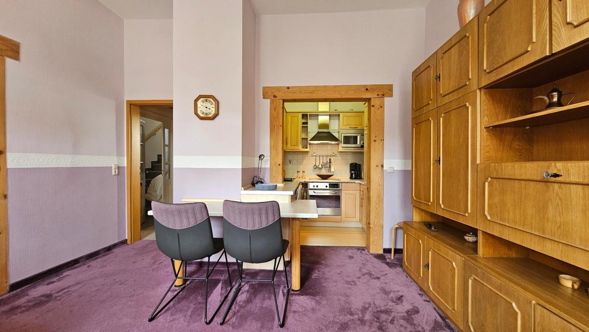 Pension Weisse Rose, Parkplatz, Fruehstueck, Wlan, Zentral Бад Елстер Екстериор снимка